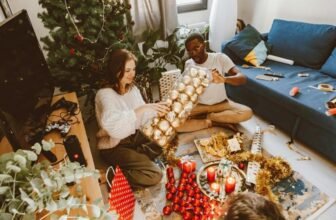 What Are the Best Holiday Decorating Ideas for Small Spaces?
