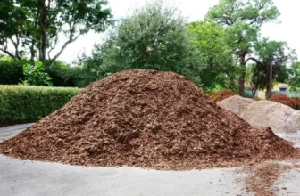 What Are the Best Mulching Materials for Organic Gardens?